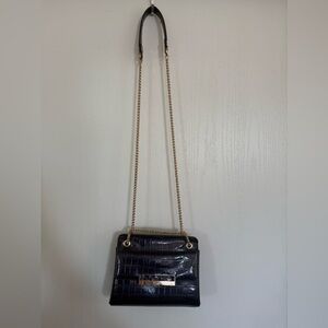 Dune navy blue textured bag with hold chain